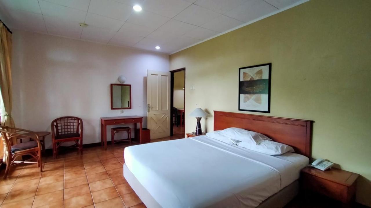 Gunung Geulis Cottages Managed By Royal Tulip Bogor Exterior photo